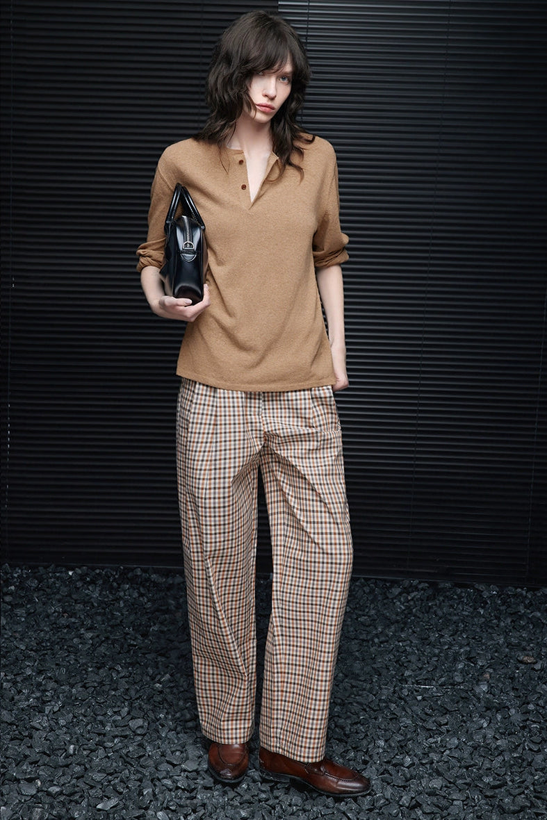 ライトブラウンヘンリーネックルーズセーター　B4351