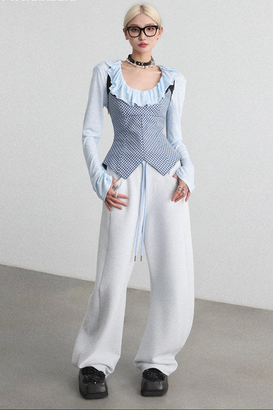 Long Front Short Scimitar Pants B4644