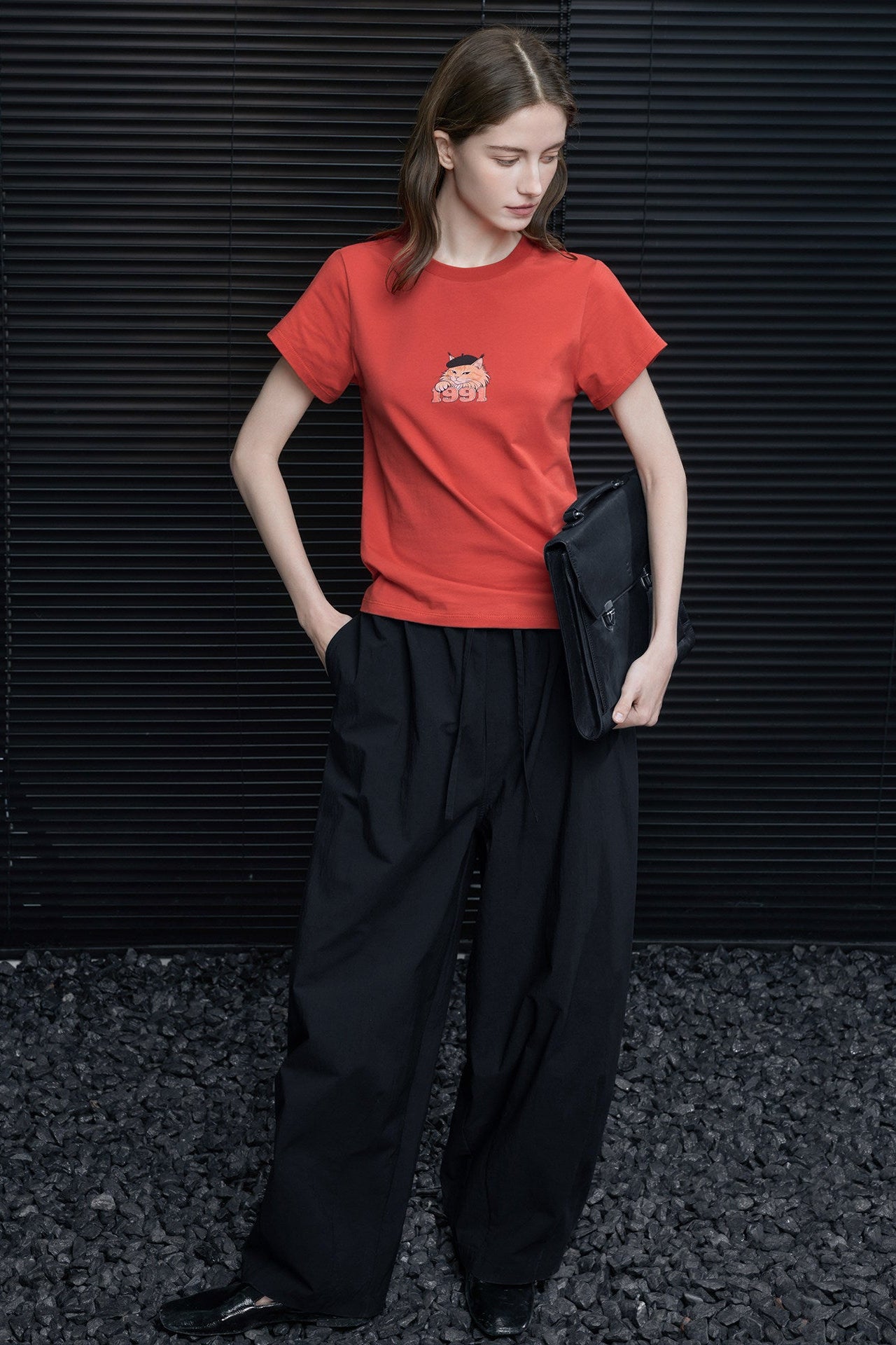 レンガレッドキャットプリント半袖Tシャツ　B4637