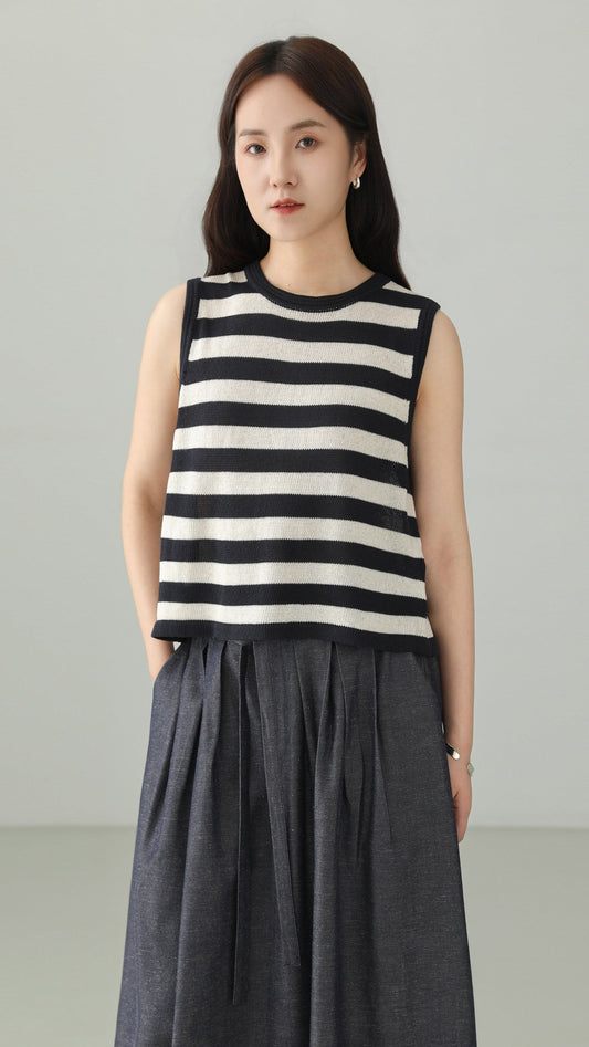 Back Slit Sleeveless Striped Top B4764