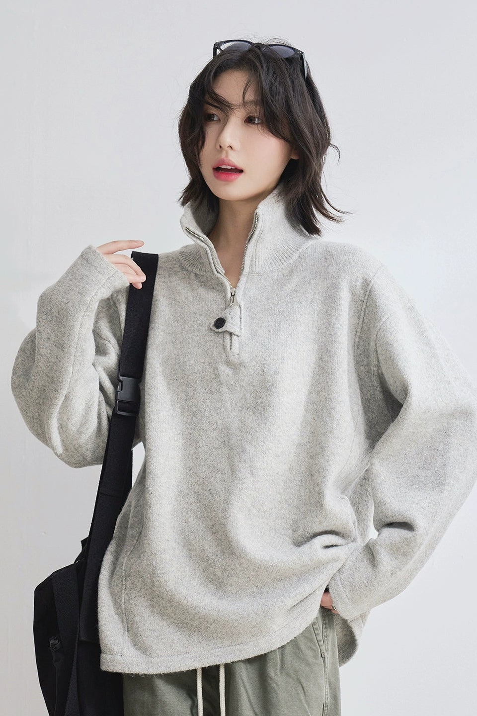 高領拉鍊寬鬆毛衣 B4429