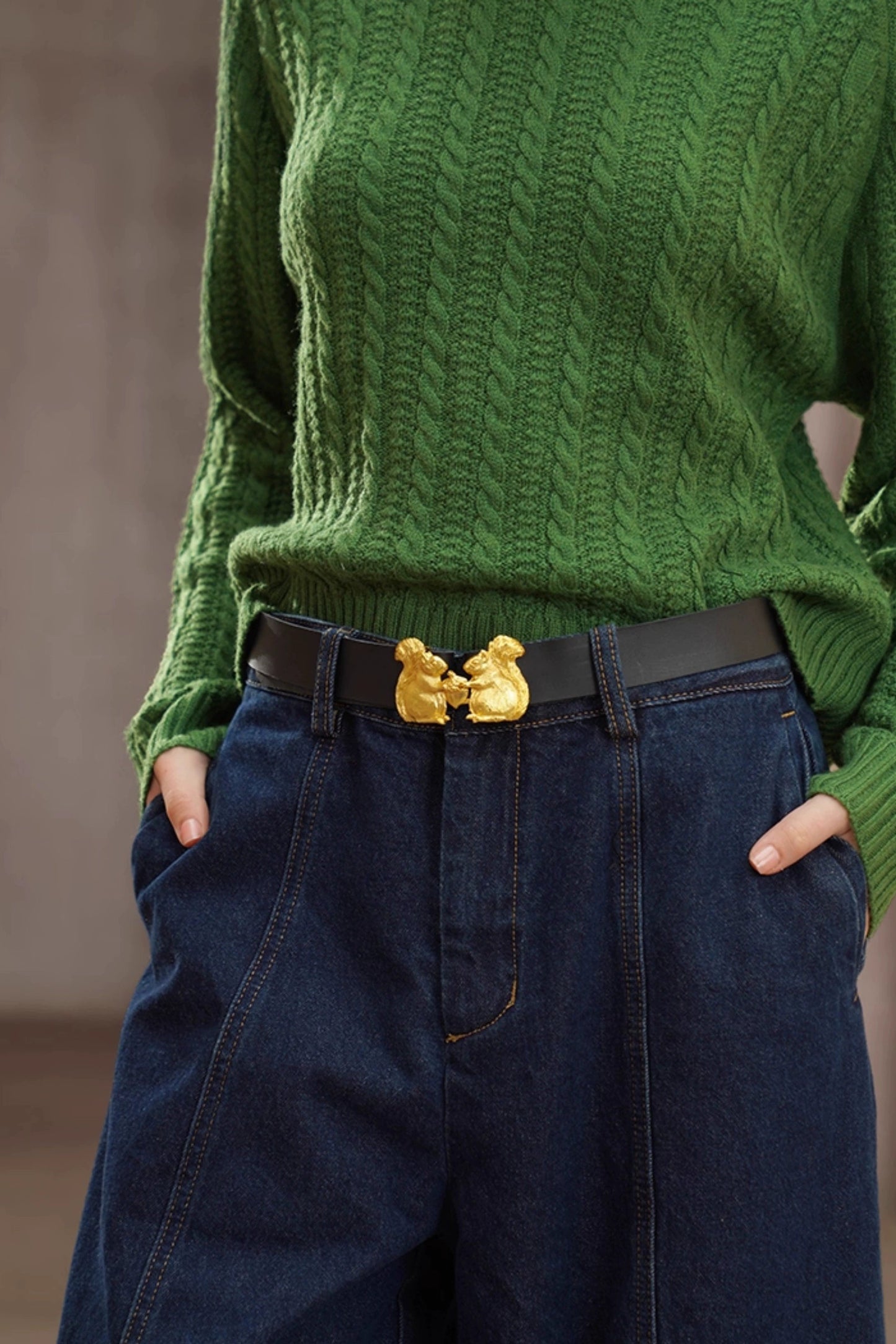 Squirrel Metal Buckle Vintage Leather Belt B4455