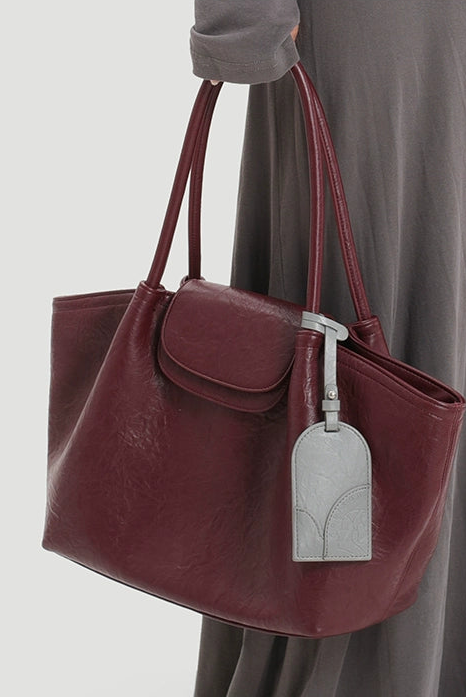レザーニッチショルダーラージトートバッグ　B4412