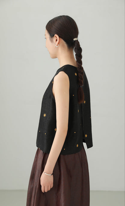 100％マルベリーシルク香雲紗刺繍入りノースリーブトップス　B4884