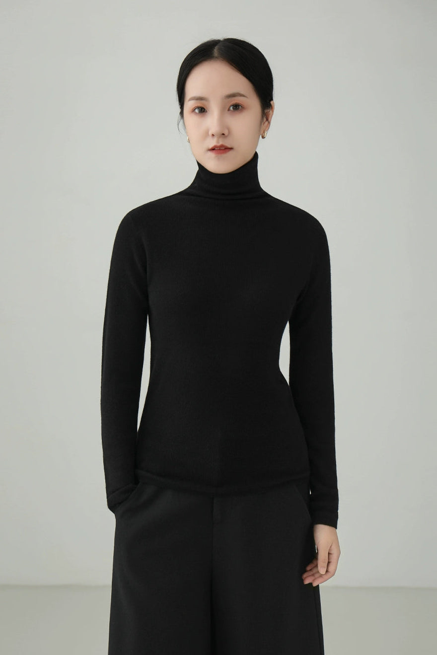 100% ウールウルトラファインハイネックセーター　B4531