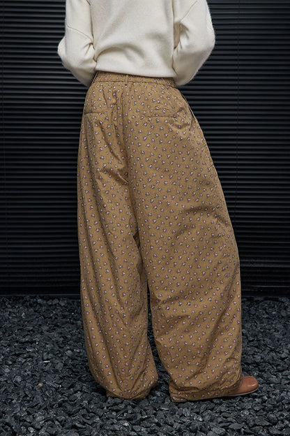 フローラルパターンウオームワイドパンツ　B4544