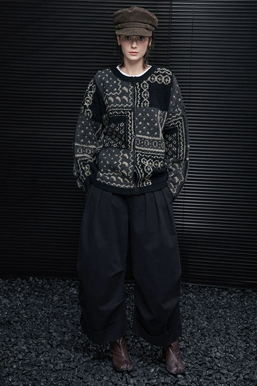 フラワーブラックジャカードニットカーディガン　B4417