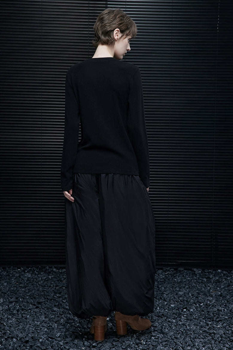 ブラックロゴプリント起毛ニット長袖Tシャツ　B4373