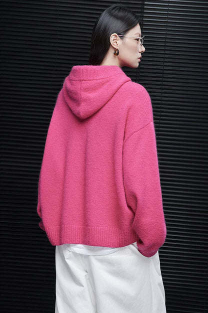 100％ウールバービーピンクフード付きセーター　B4579