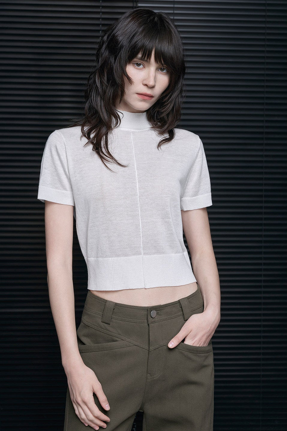 White High-Neck Short-Sleeve Knit Top B4710