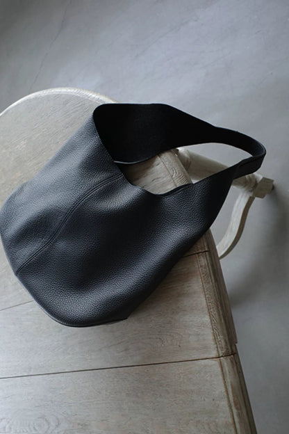 頭層牛皮軟肩包 B4414