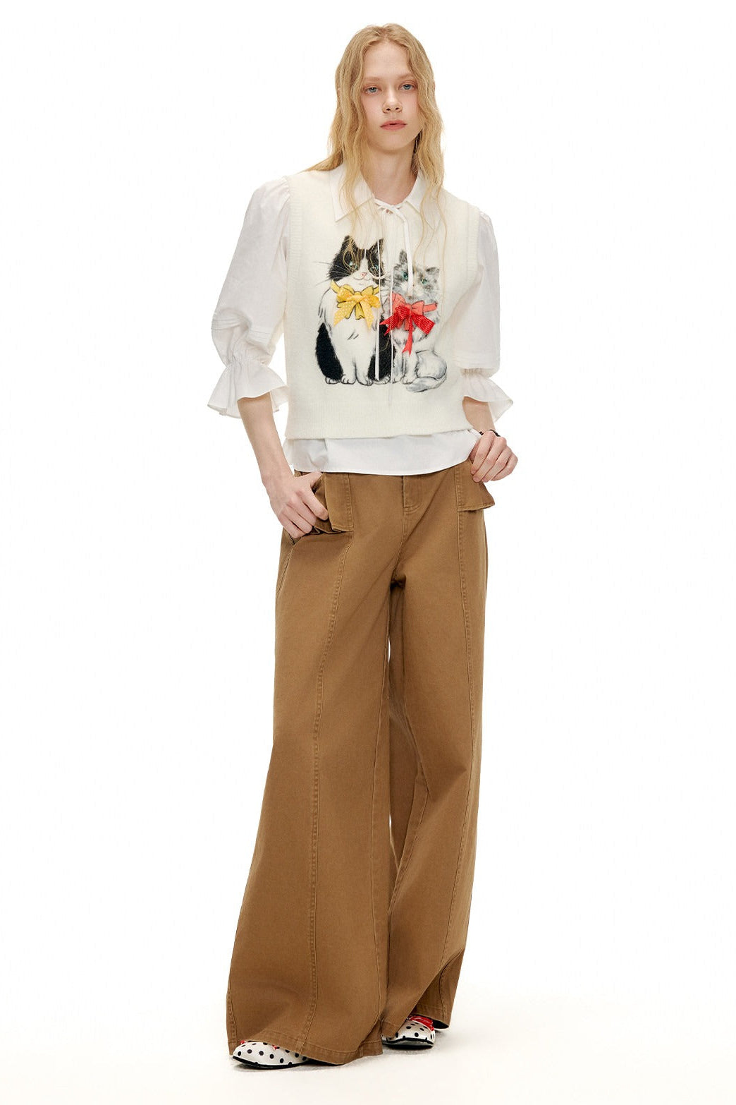 ホワイトキャットプリントVネックベスト　B4599