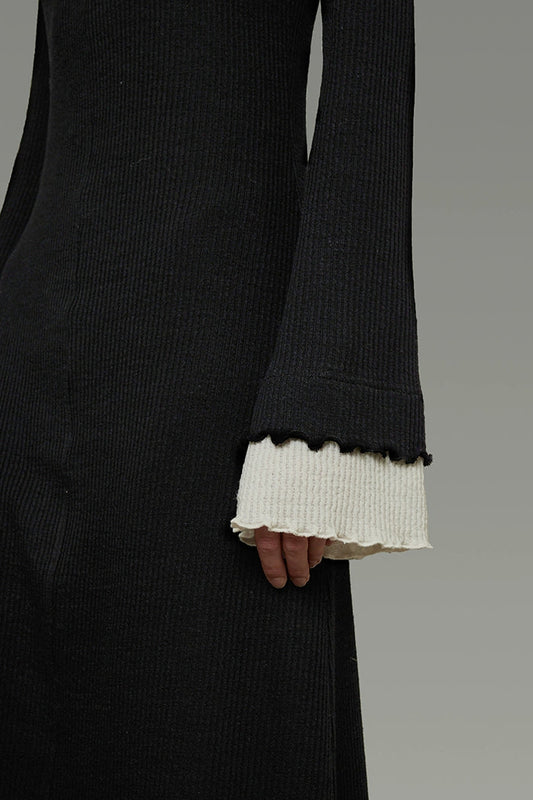 撞色喇叭袖長連身裙 B4439