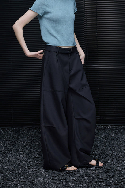 ブラックシミタースーツワイドパンツ　B4716