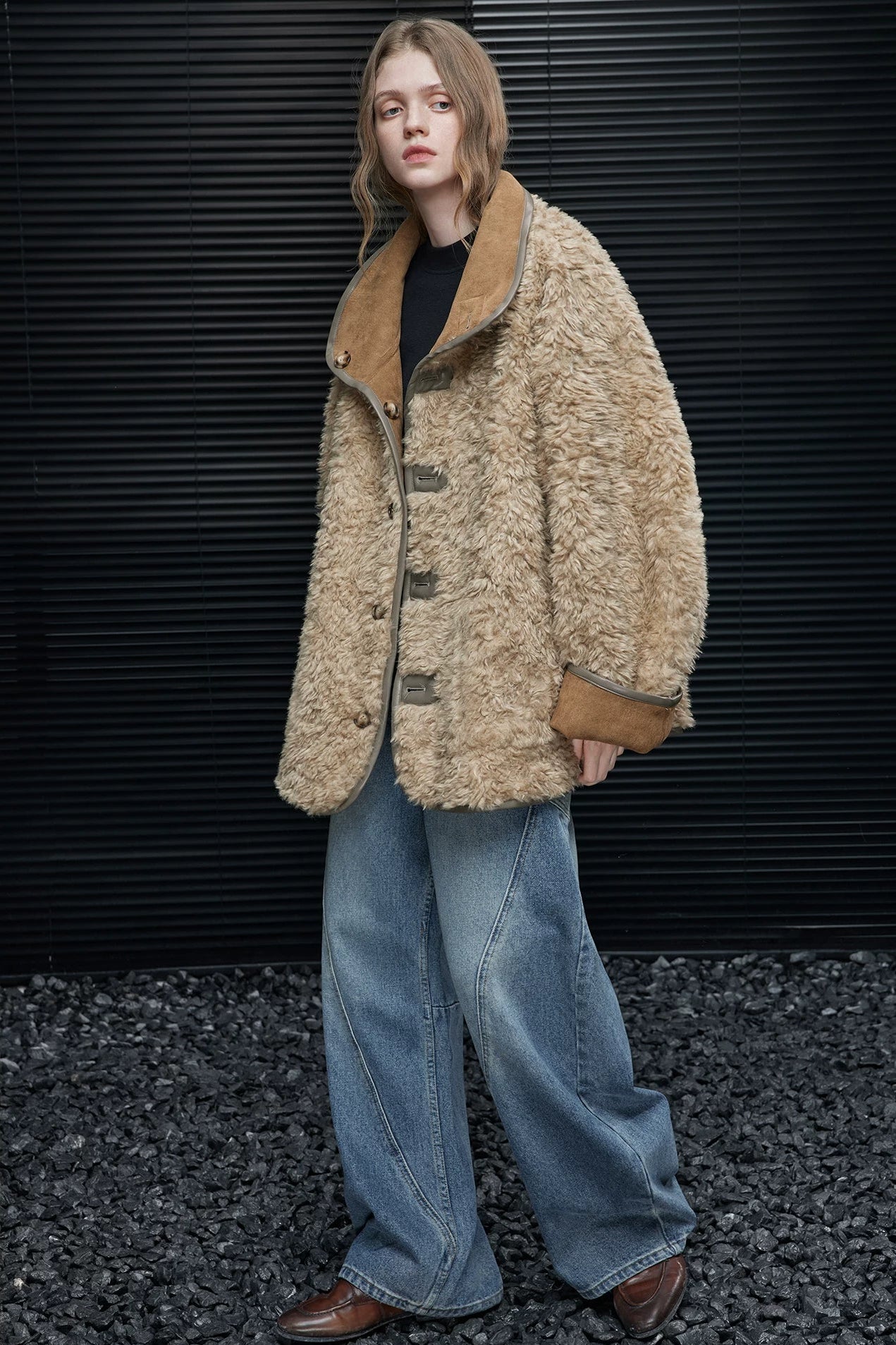 PUリバーシブルシアリングコート　B4576