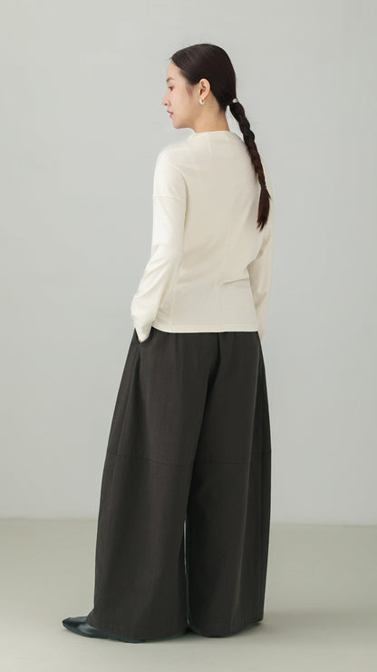 Bottleneck Side-Shirring Drape Long Sleeve T-Shirt B5001