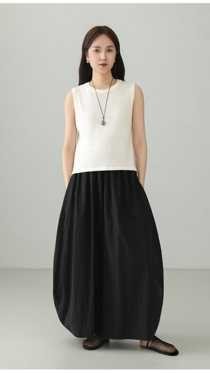 Back Slit Sleeveless Knit Top B4762