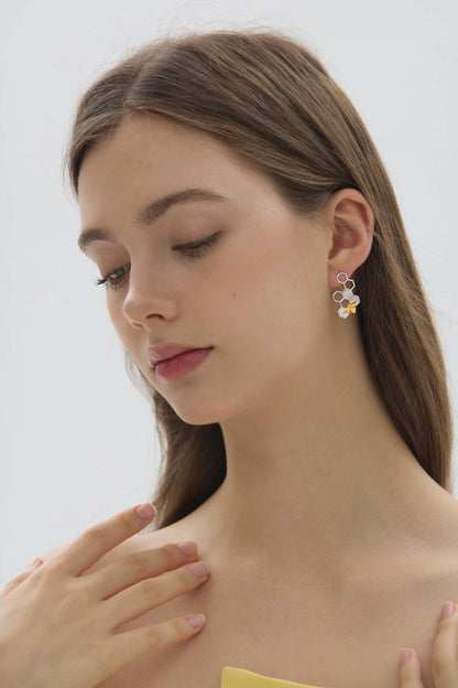 S925 Art Honeycomb Bee Design Earrings B3549