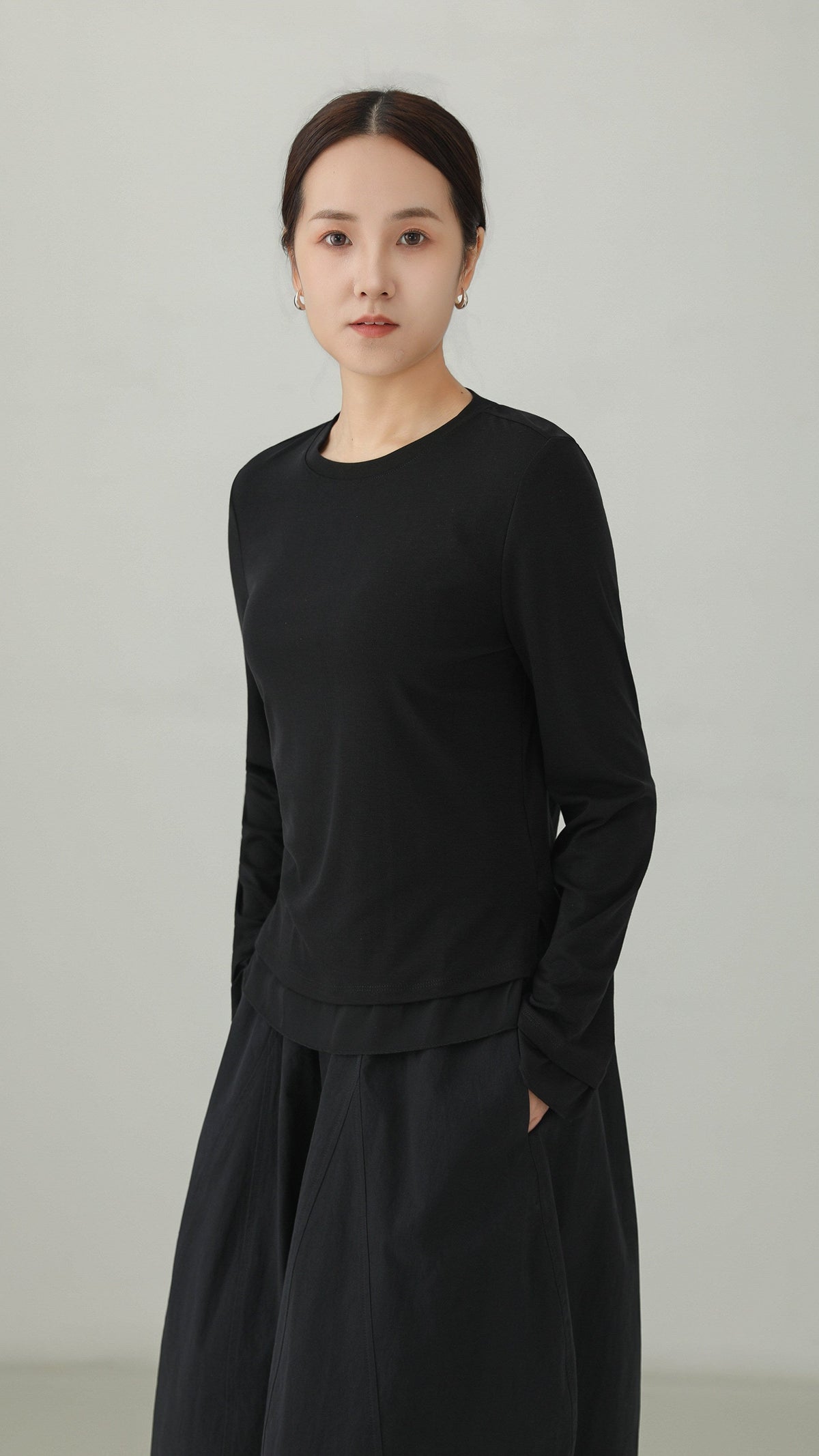 Silk-Trim Layered Hem Long-Sleeve T-Shirt B5003