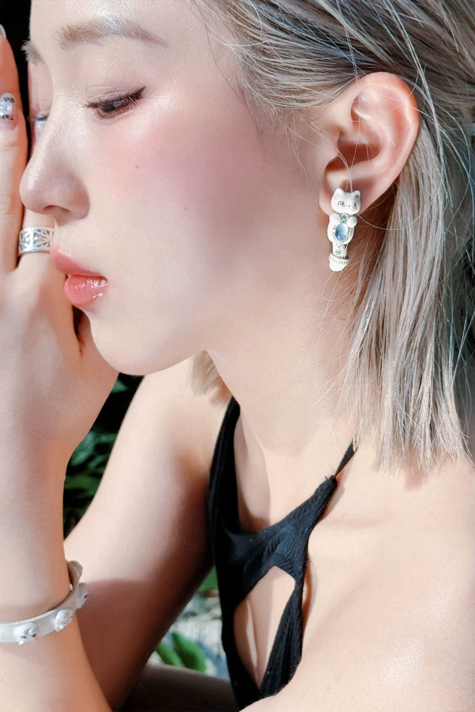 プレイフルリッチキャットS925スタッドピアス　B4464