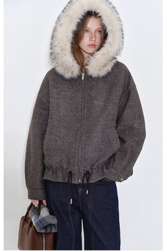 フェイクファーフード付きウール混ブークレウオームブルゾン　B4399