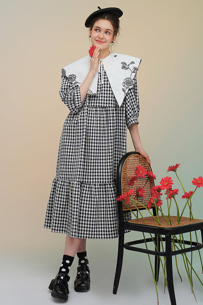 玫瑰刺繡仿色格紋洋裝 B3756