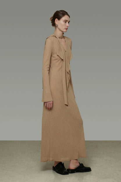 ストリーマーフリル V ネックドレス　B4198