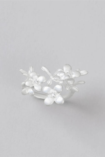 S925バーンホワイトフローラルオープンリング　B4562