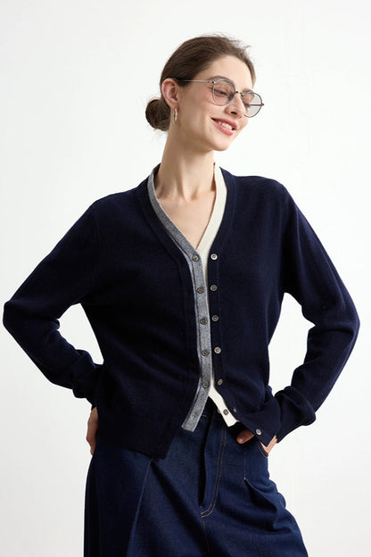 ピュアウールフェイクツーピースネックカーディガン　B4327