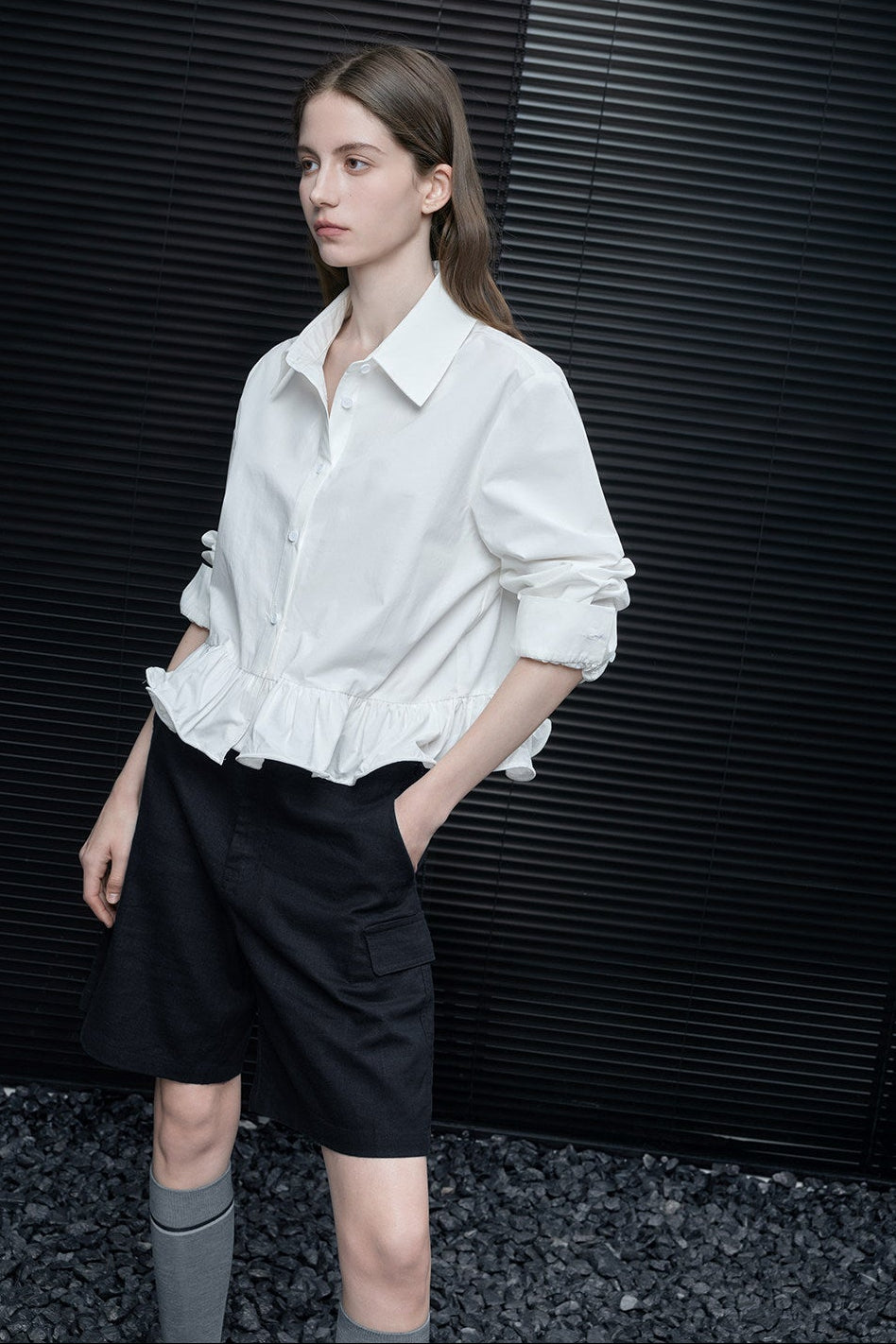 White pure cotton slim waist ruffle shirt B4633