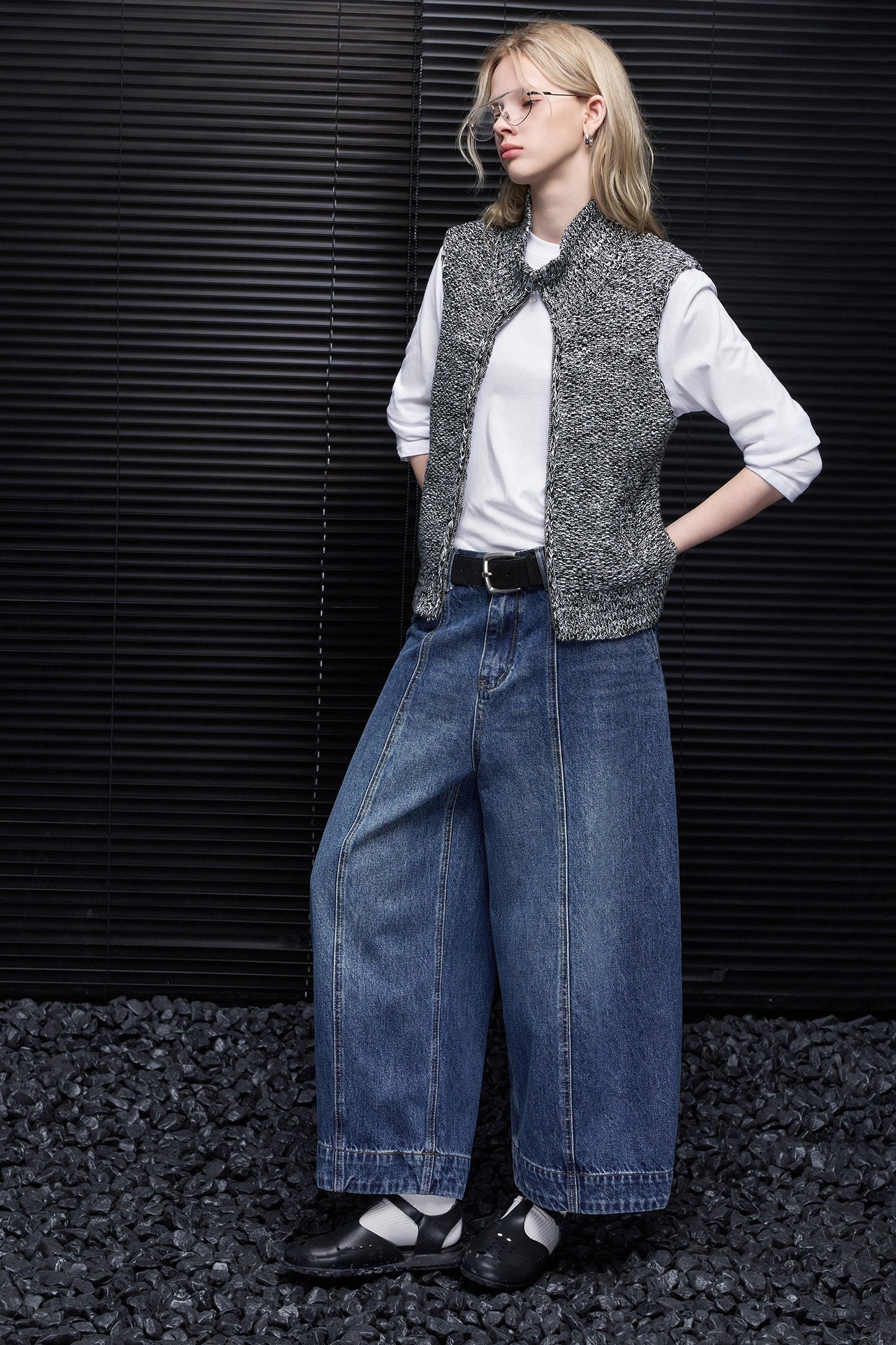 ダークブルーワイドデニムクロップドパンツ　B4932