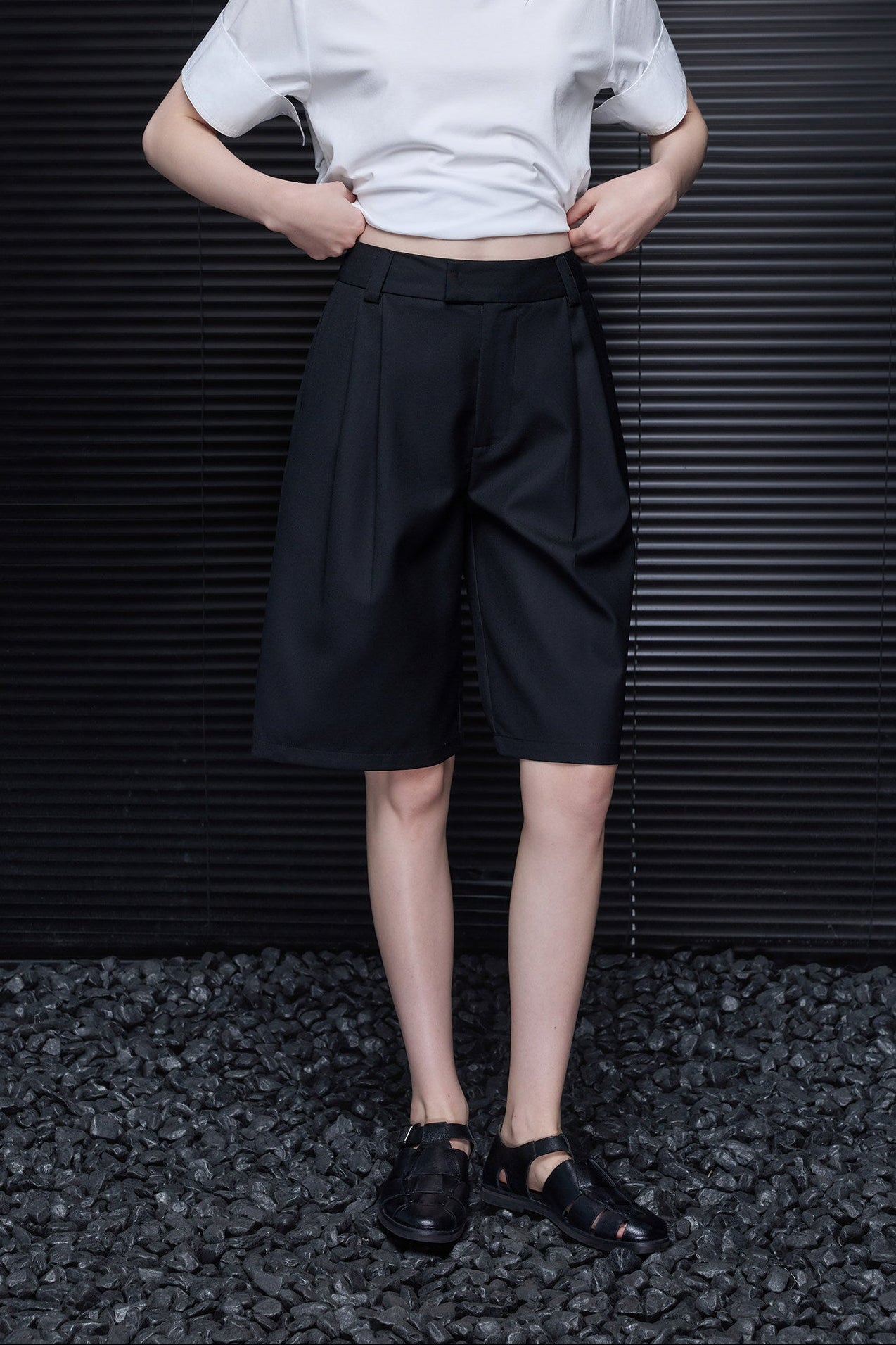 Black Handsome Tailored Half Pants B4820
