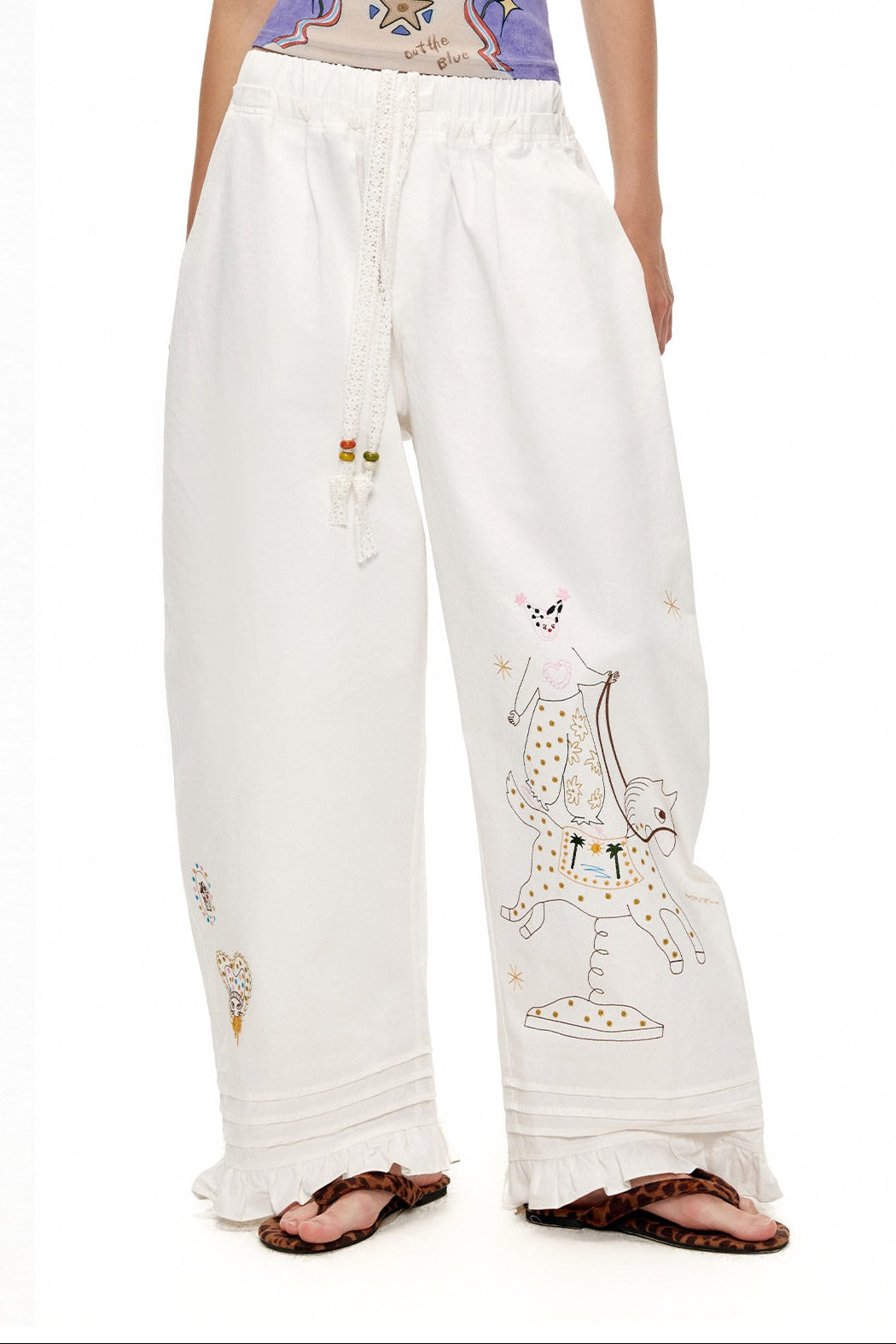 刺繡フリルルーズカーブブレードパンツ　B4600