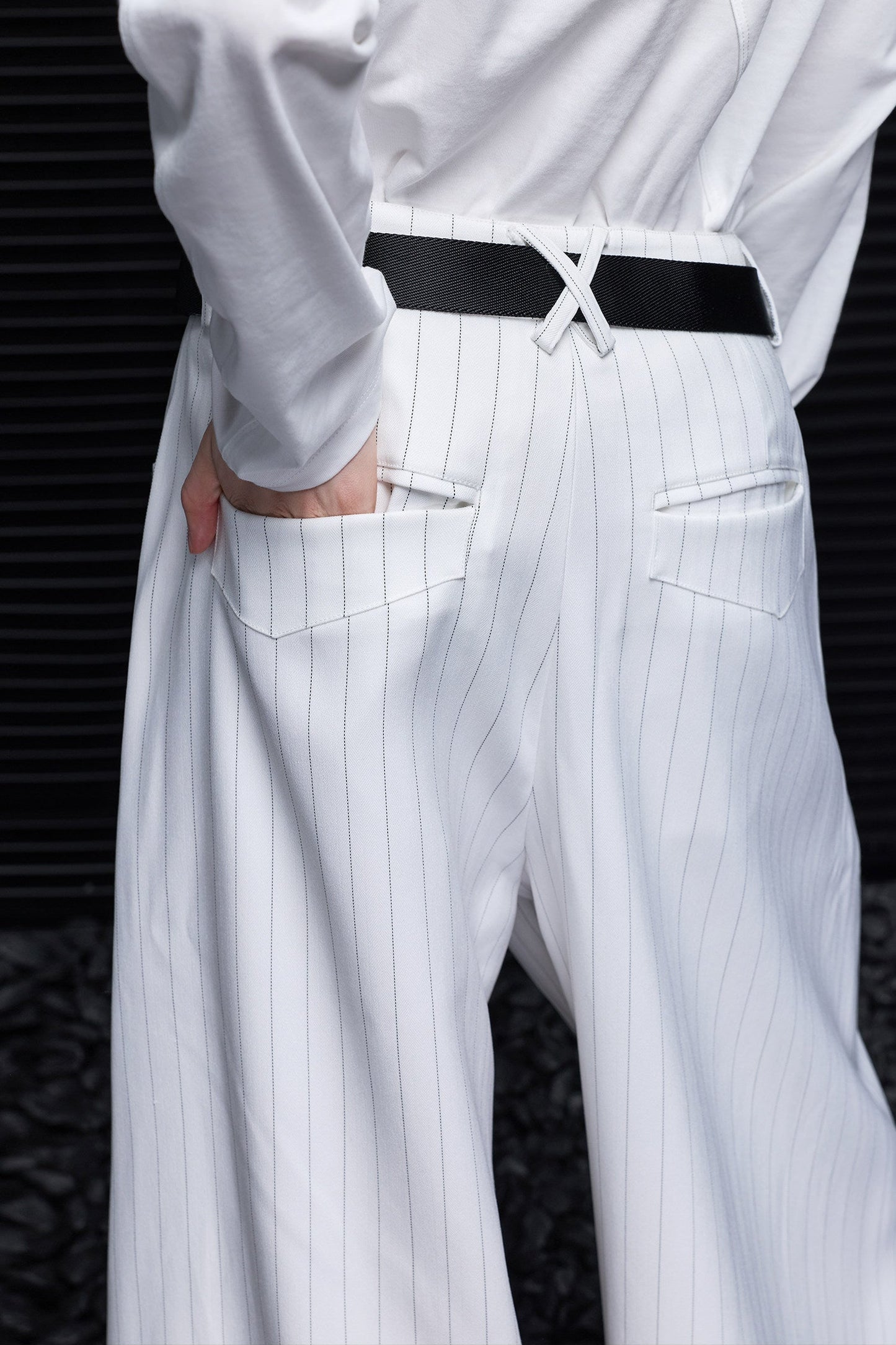 White Stripe High-Waisted Wide-Leg Pants B4952
