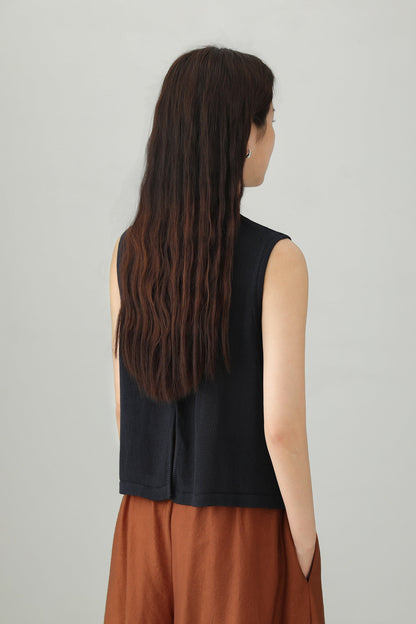 Navy Back Slit Sleeveless Knit Top B4837