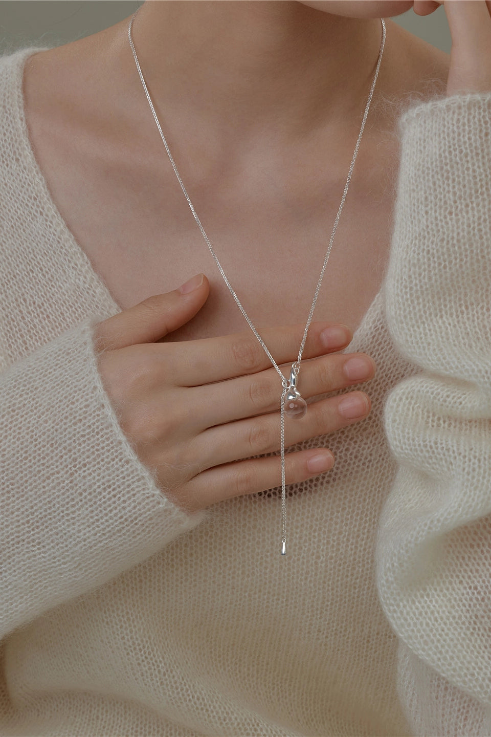 S925シャドウホワイトクリスタルペンダントネックレス　B4516