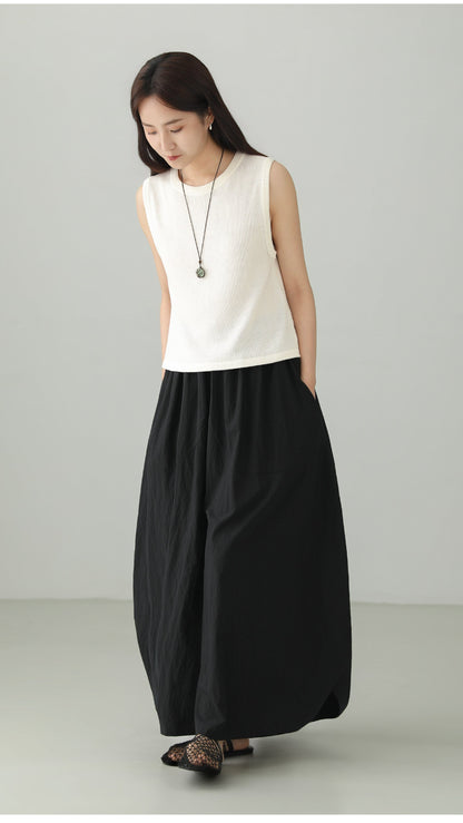 Back Slit Sleeveless Knit Top B4762