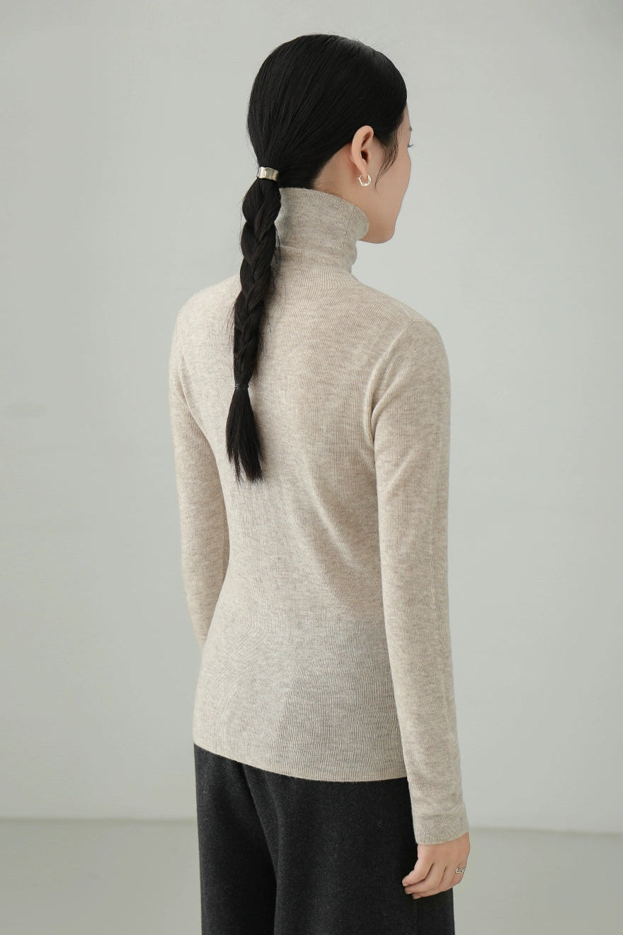 100% ウールウルトラファインハイネックセーター　B4531