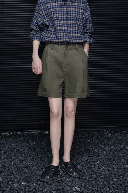 リネンオリーブグリーンショートパンツ　B4698