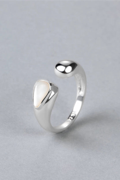 S925マザーオブパールムーンライトオープンリング　B4560