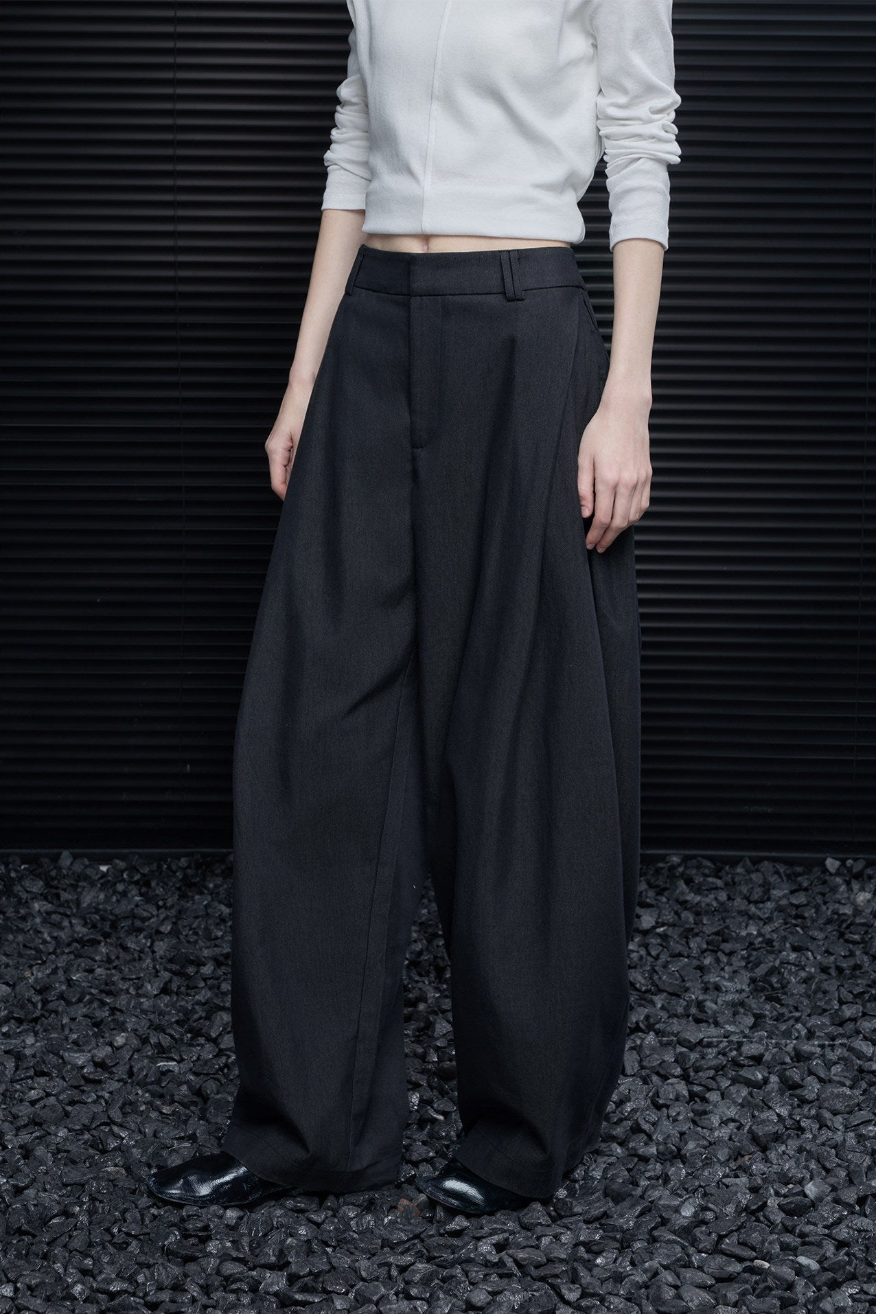 グレーストレートスーツワイドパンツ　B4666