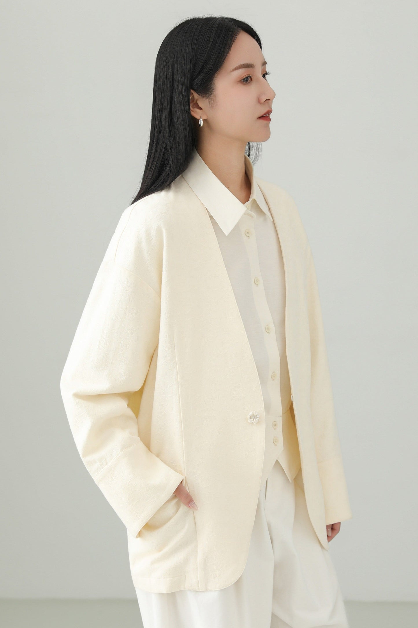 Minimalist Jacquard V-Neck Jacket B4659