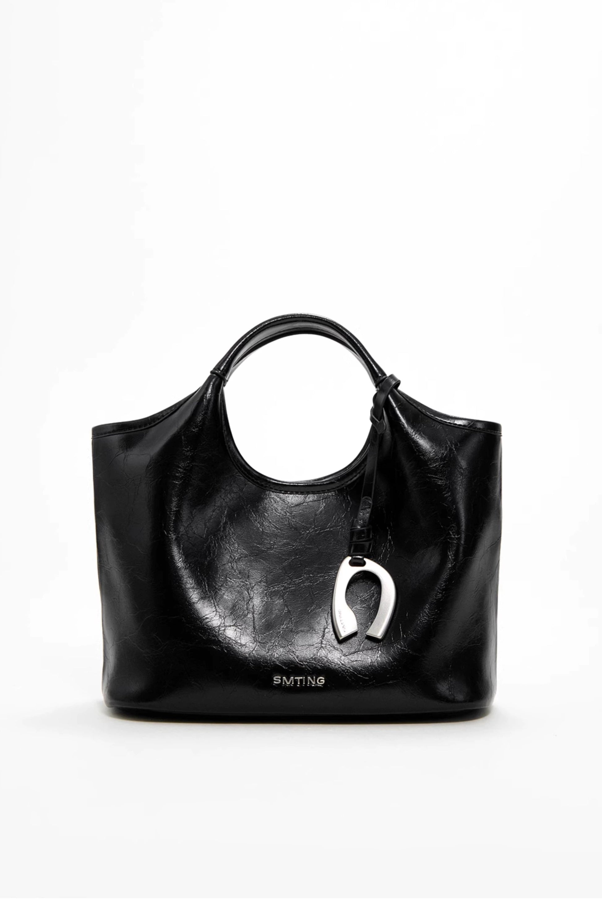 レザーシルバーバケットクロスボディバッグ B3996 – Bloemen レザーシルバーバケットクロスボディバッグ B3996 – Bloemen