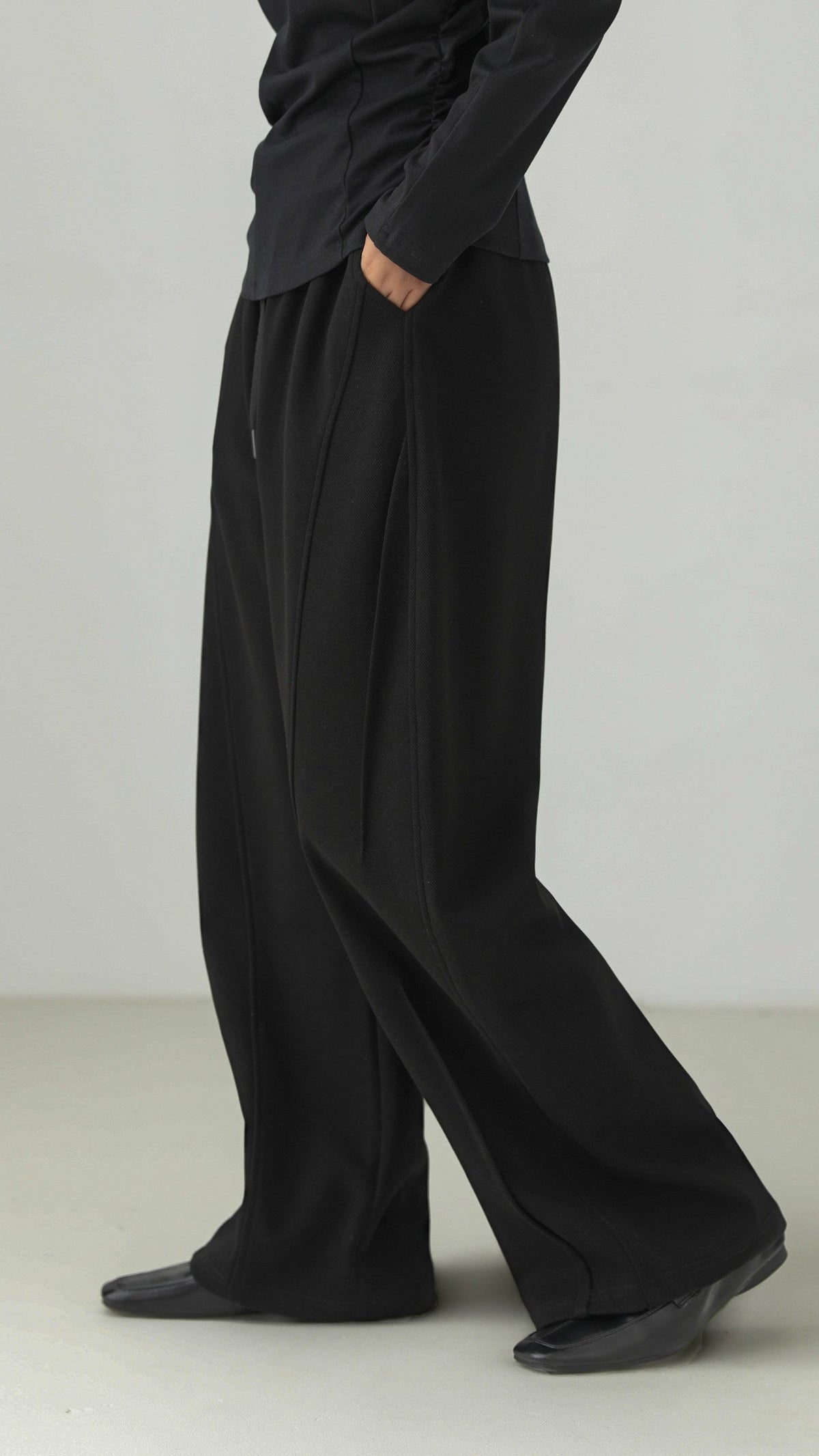 Black cotton-blend straight-leg sweatpants B5000