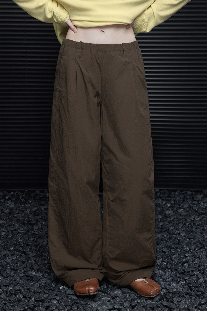 Brown padded wrinkled wide pants B4558