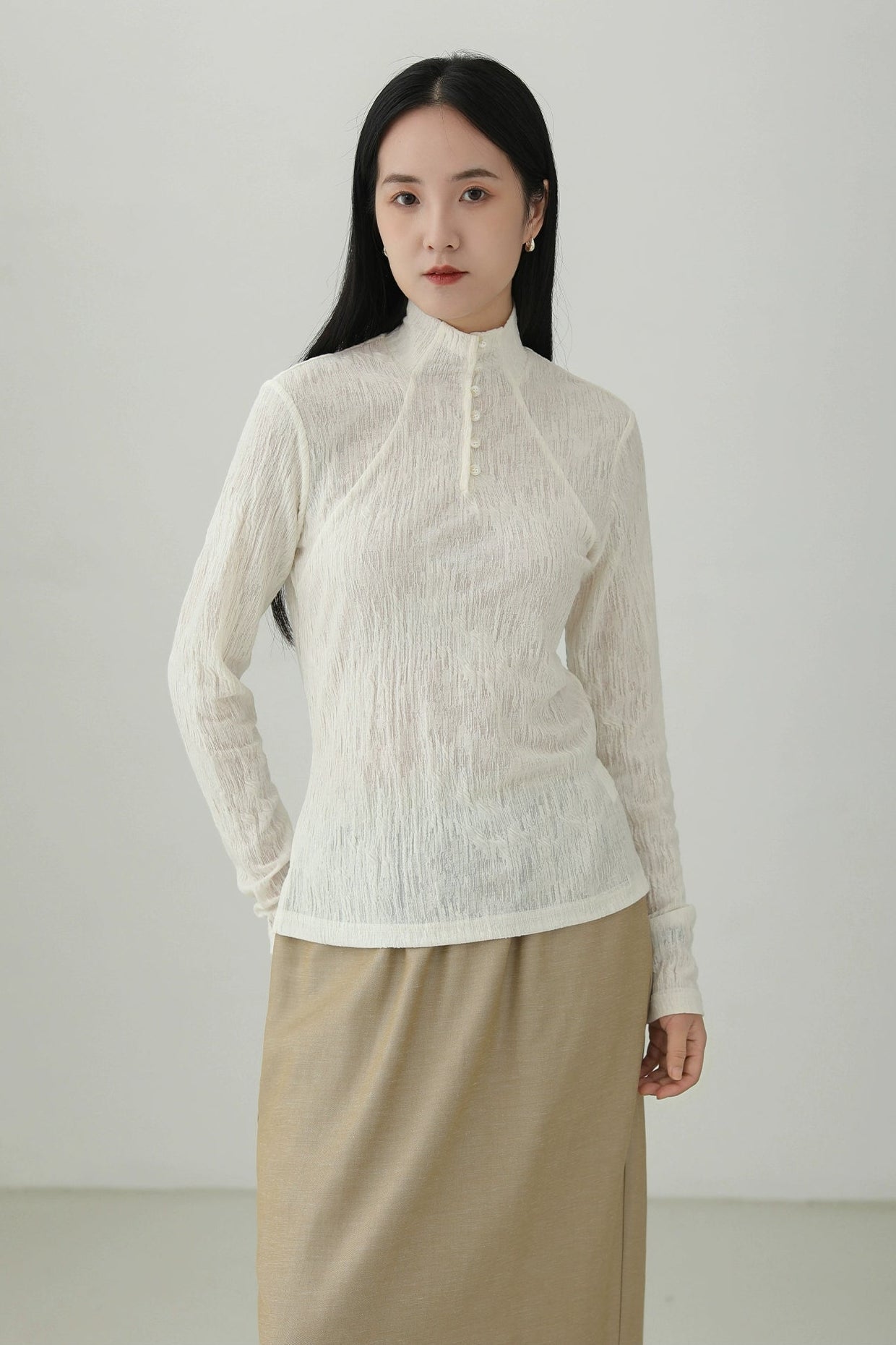 Half-high collar textured long-sleeved T-shirt B4275