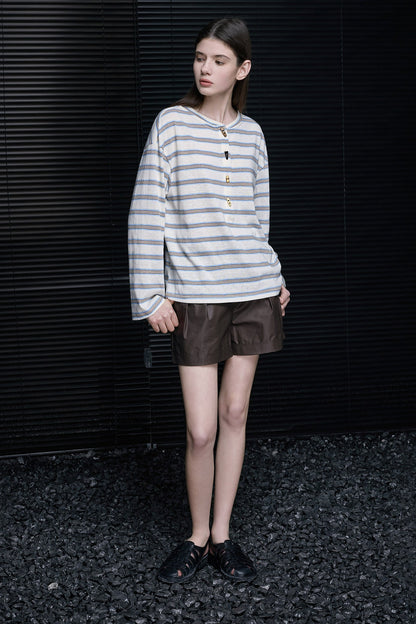 ホーンボタンストライプ長袖Ｔシャツ　B4685