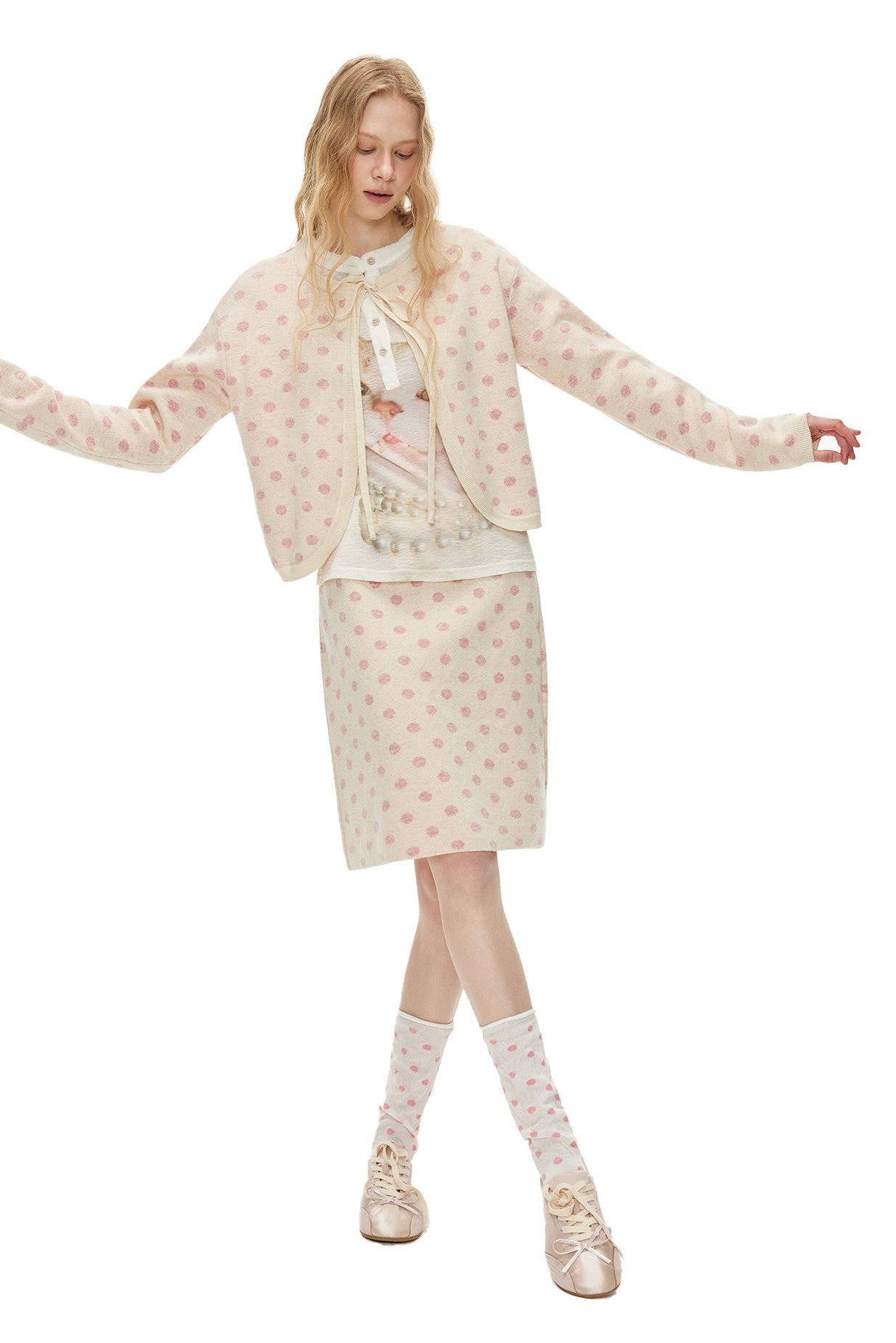 ピーチピンクジャガードドットカーディガン・スカート　B4596