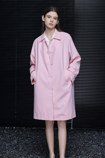 ピンクパフストライプミドル丈コート　B4712