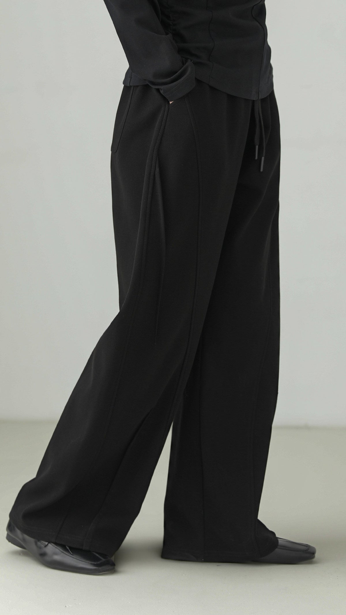 Black cotton-blend straight-leg sweatpants B5000